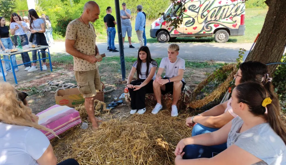 U Srednjoj strukovnoj školi “Marko Babić” kreativnim radom započeli nastavu